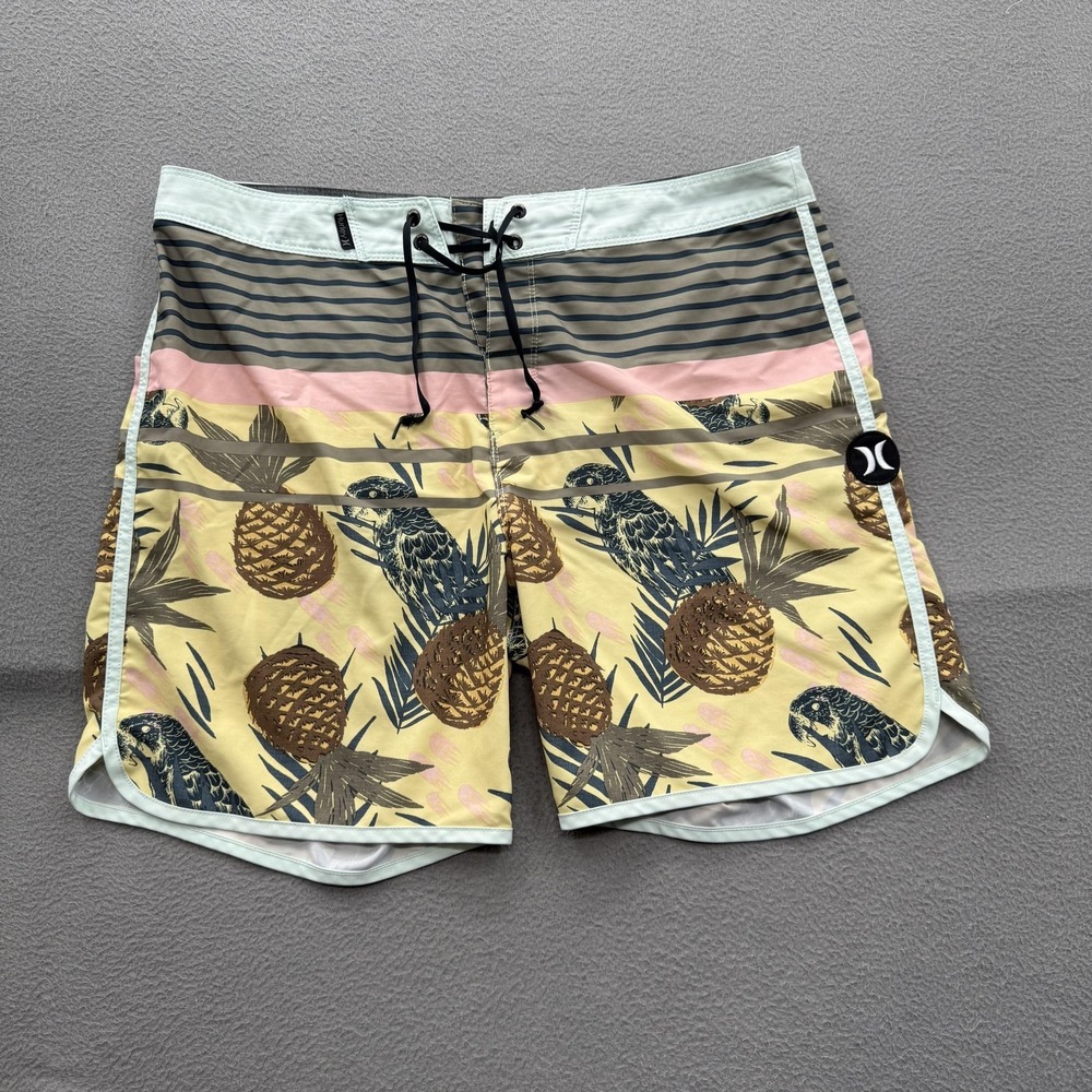 Hurley Board Shorts Mens 34 Yellow Pineapple Bird Print Swim Trunks Beach Surf